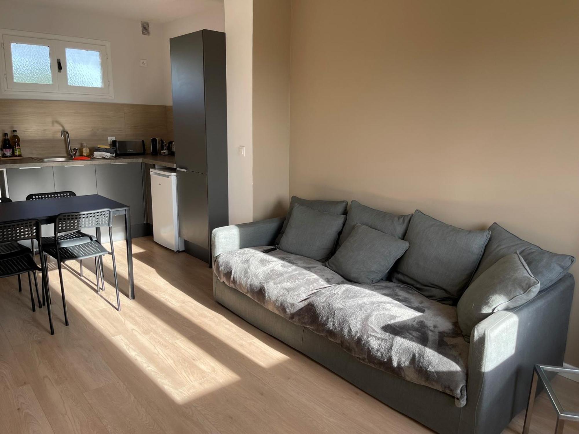 Chez Male -appartement Avec Grande Terrasse Et Parking Pres Du Parc Jourdan - Centre *